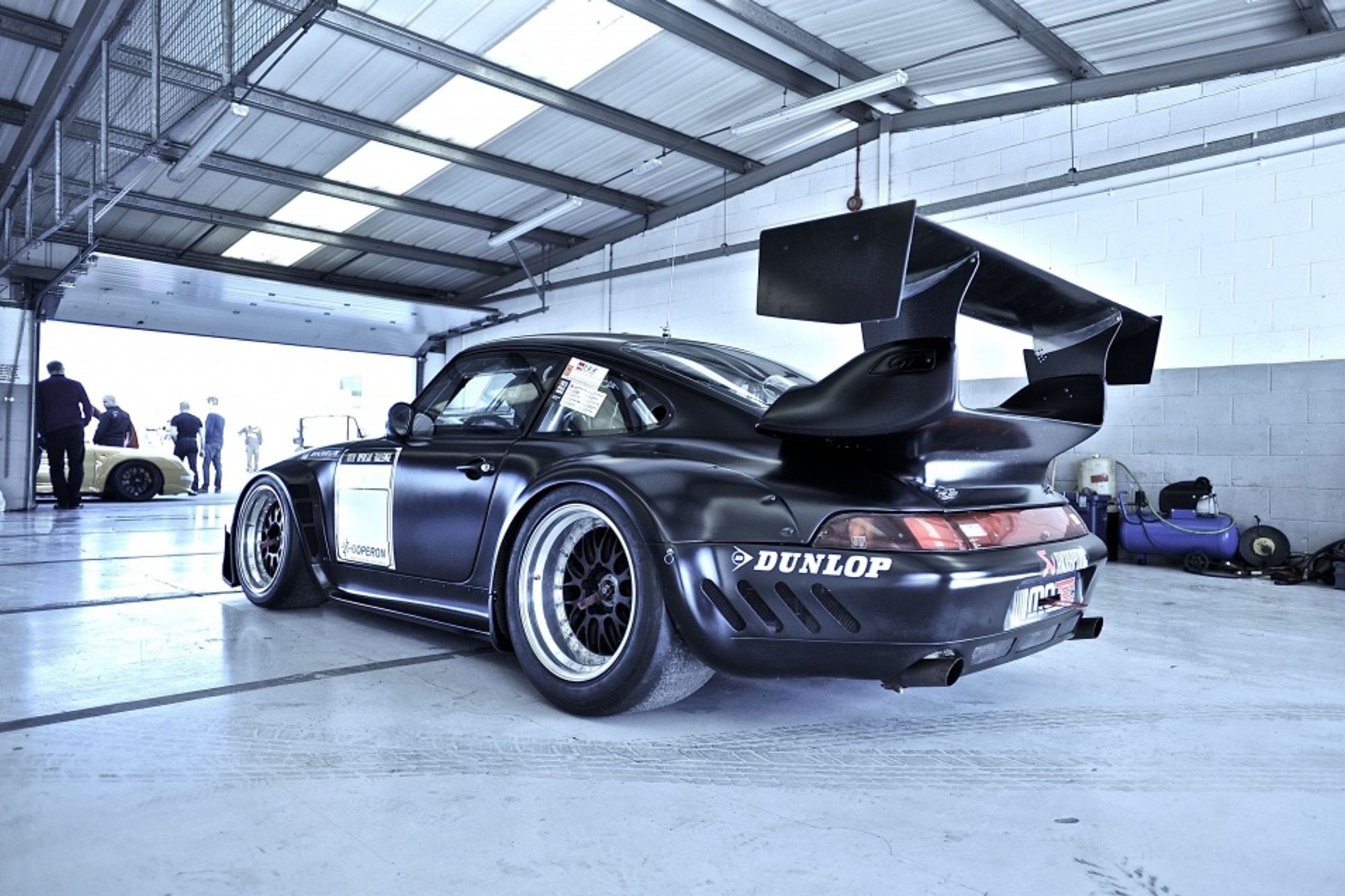 Qualified and Experienced Porsche Vehicle Technician / Garage Mechanic WANTED !!